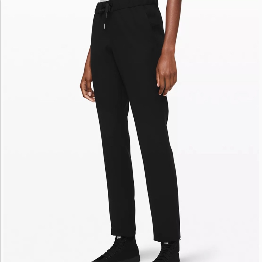 Black Lululemon Joggers - On the Fly Pants